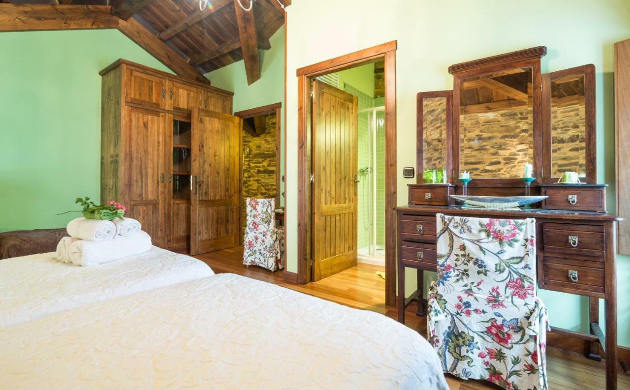 Hostal Casa Do Morcego Valdoviño Habitación foto
